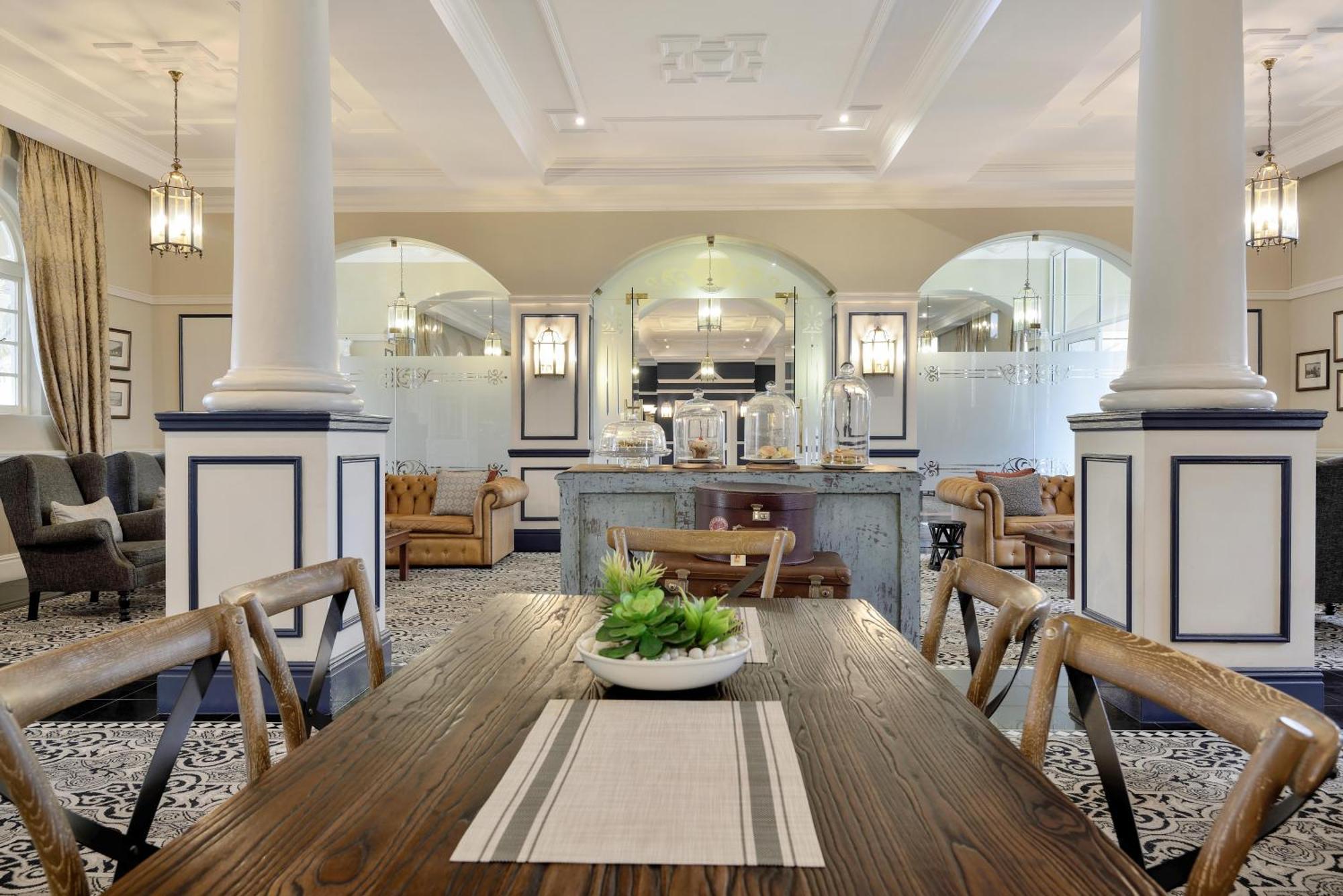Swakopmund Hotel & Entertainment Centre Exterior photo