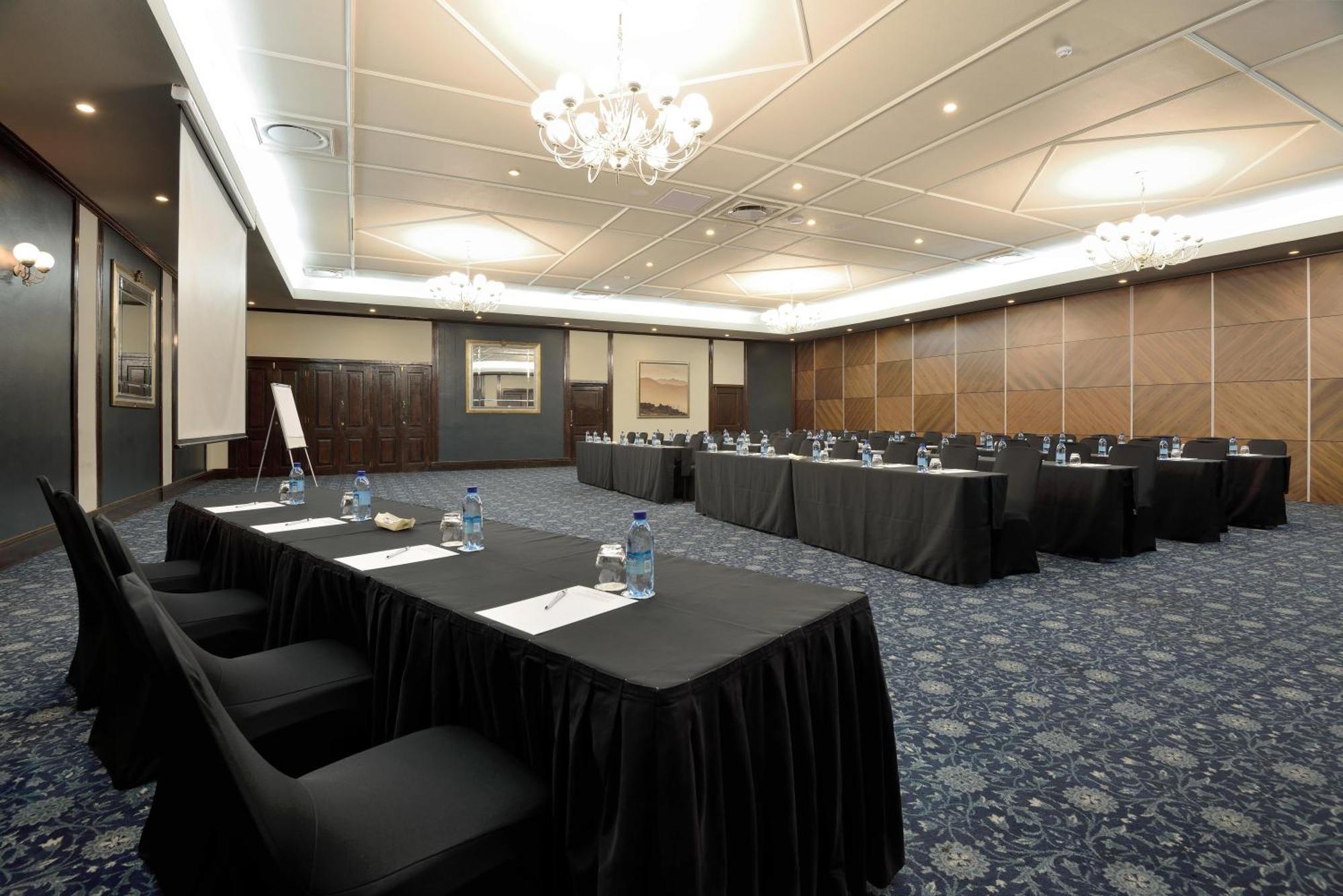 Swakopmund Hotel & Entertainment Centre Exterior photo