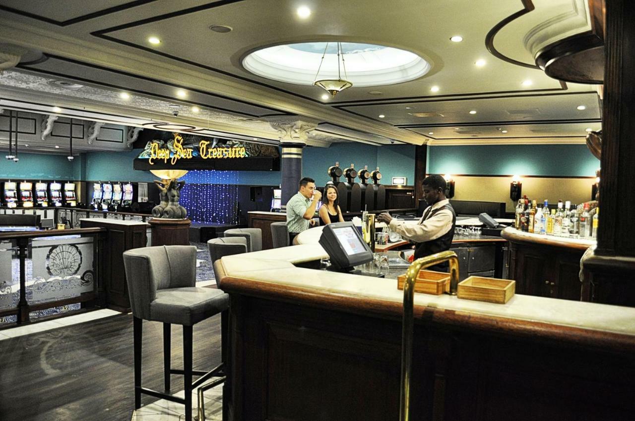 Swakopmund Hotel & Entertainment Centre Exterior photo